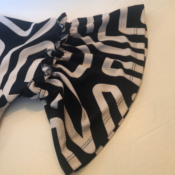 “HKR COLLECTIONS” Ruffle Short Sleeved Dress . - Picture 6 of 14